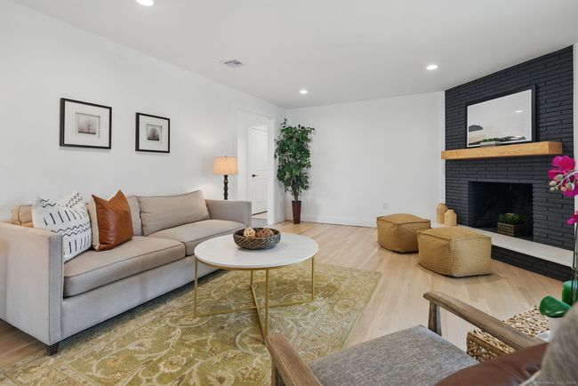 401 Coppermill Rd, House other with 4 bedrooms, 3 bathrooms and null parking in Wethersfield CT | Image 9