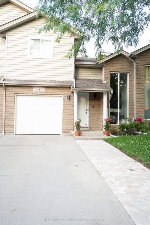 1678 Fieldcrest Lane, Tecumseh, ON, N8N4Z8 | Card Image