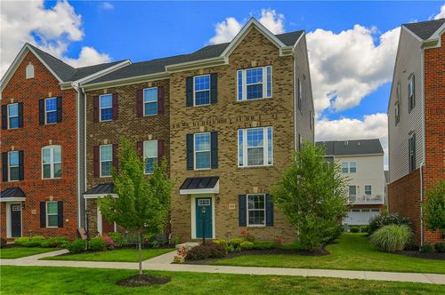 115 Sample Ln, Cranberry Twp, PA, 16066-3401 | Card Image