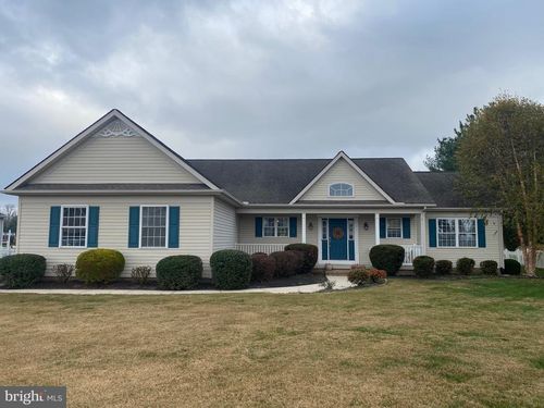 13 Fairway Ave, GEORGETOWN, DE, 19947-9486 | Card Image