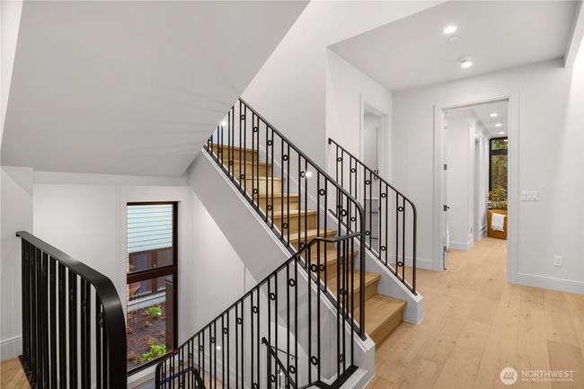 7116 Ne 119 Th Ln, House other with 4 bedrooms, 4 bathrooms and 2 parking in Kirkland WA | Image 17