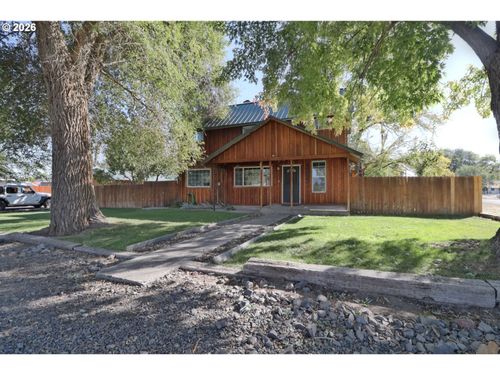 305 E Adams St, Burns, OR, 97720-1801 | Card Image
