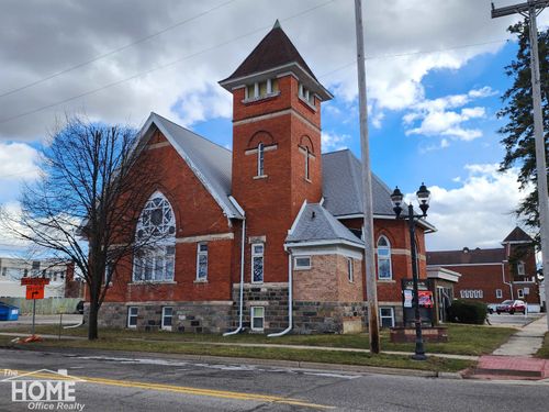 230 N Woodworth St, Corunna, MI, 48817-1300 | Card Image