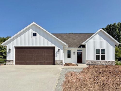 W6838 Goldfinch Drive, Greenville, WI, 54942 | Card Image