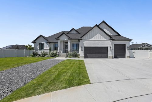 928 S 1950 W, Layton, UT, 84041-5553 | Card Image