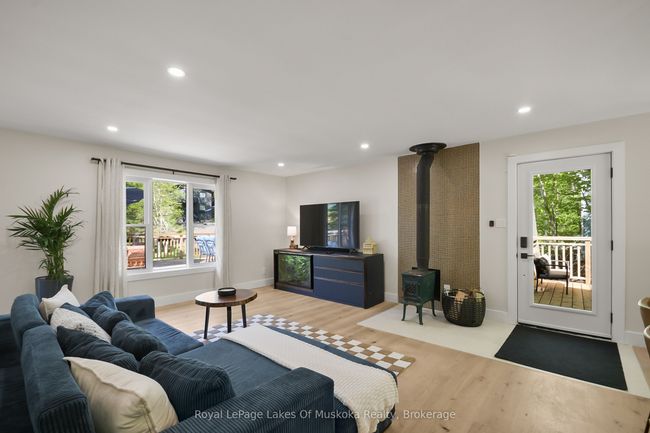 30 Todholm Dr, House other with 4 bedrooms, 3 bathrooms and 10 parking in Port Carling ON | Image 6