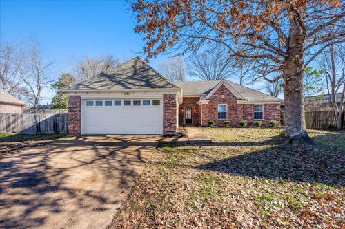 1282 River Bank Dr, Collierville, TN, 38017-8205 | Card Image