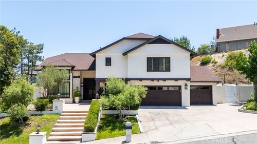 2056 Dublin Dr, Glendale, CA, 91206 | Card Image