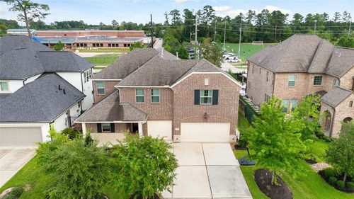 35 Birch Canoe Dr, Tomball, TX, 77375-1453 | Card Image