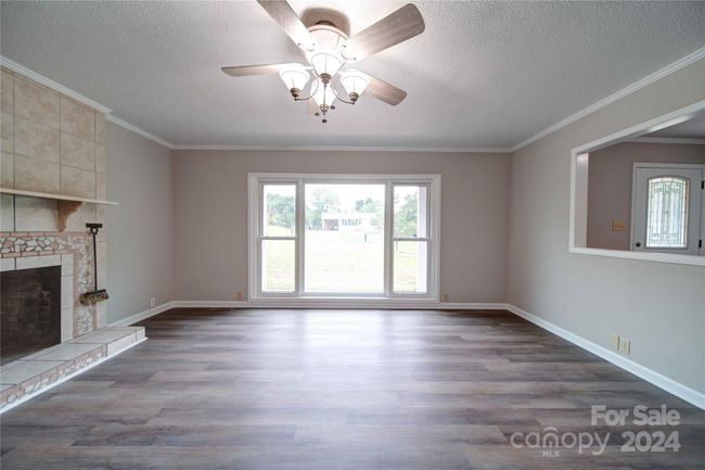 265 E Old Farm Rd, House other with 3 bedrooms, 2 bathrooms and null parking in Salisbury NC | Image 6