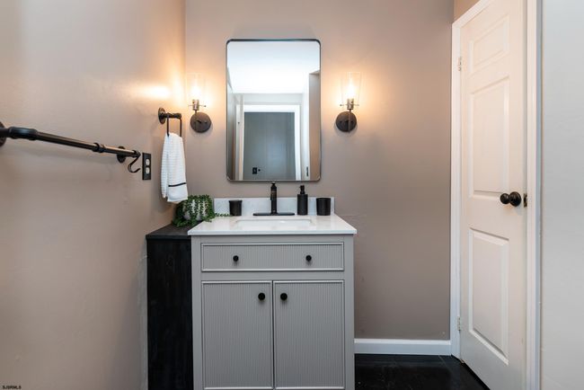815 Berrywood Ln Ln, House other with 4 bedrooms, 2 bathrooms and null parking in Absecon NJ | Image 19
