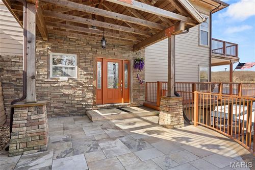 327 Spring Rd, LAKE OZARK, MO, 65049-5851 | Card Image