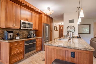 212 - 50 Nohea Kai Dr, Condo with 1 bedrooms, 2 bathrooms and null parking in Lahaina HI | Image 1