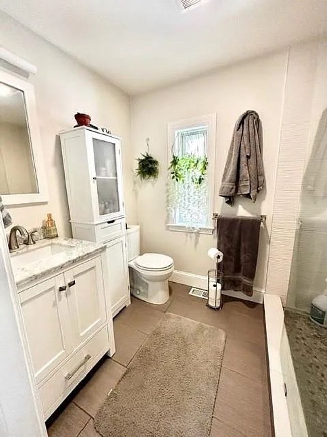 58 Beacon St, House other with 2 bedrooms, 1 bathrooms and null parking in Winthrop MA | Image 18
