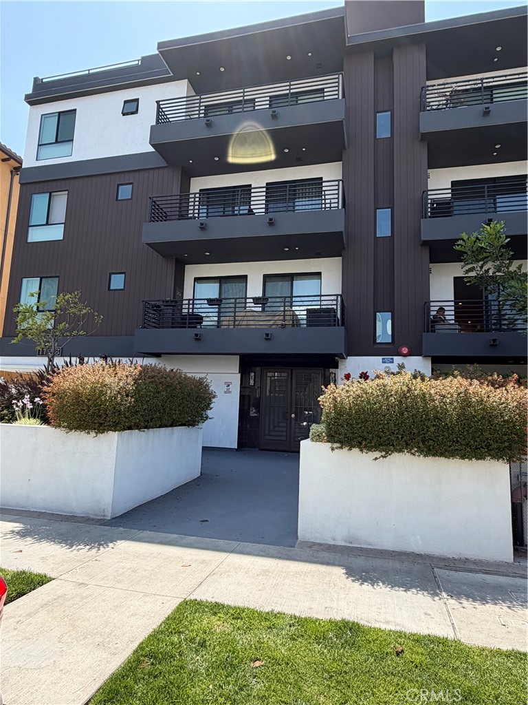 Residential Lease in Los Angeles