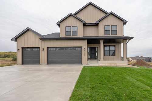 1996 Lusitano St, Shakopee, MN, 55379-7576 | Card Image