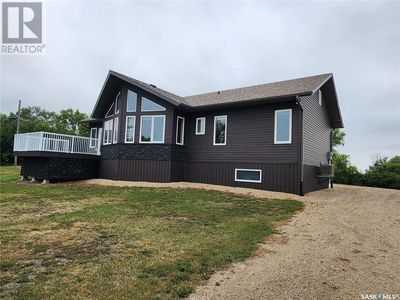 933 Front St, House other with 2 bedrooms, 2 bathrooms and null parking in Broadview SK | Image 1