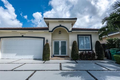 8855 Nw 146th Ln, Miami Lakes, FL, 33018 | Card Image