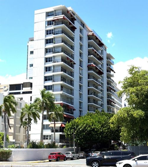 8c-1 Calle Madrid, San Juan, PR, 00907 | Card Image