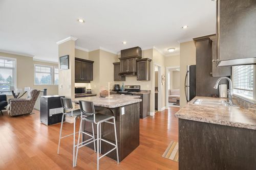 33382 Franklin Ave, Abbotsford, BC, V2S1A9 | Card Image