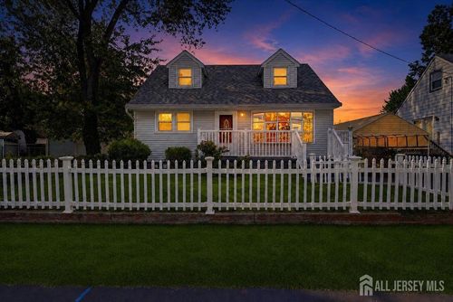 55 Rosewood Dr, Keyport, NJ, 07735-6135 | Card Image