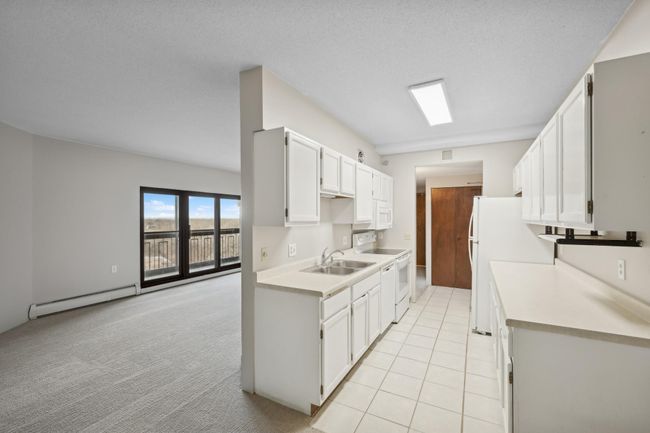 04_6615LakeShoreDr_Unit1111_2032_DownloadforMLS_2000x1333.jpg | Image 5
