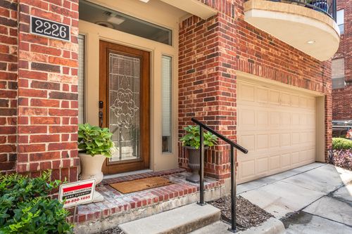 2226 City Market Ln, Dallas, TX, 75201-5907 | Card Image