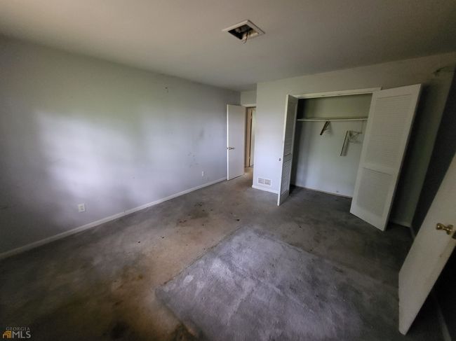 4051 Glenda Dr, House other with 3 bedrooms, 3 bathrooms and 2 parking in College Park GA | Image 17