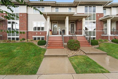 1464 Smithfield Dr, Sun Prairie, WI, 53590-7059 | Card Image