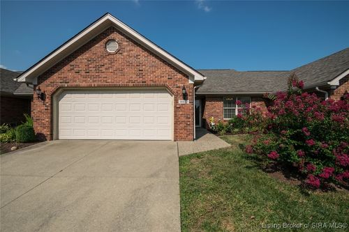 8410 Villa Cir, Sellersburg, IN, 47172-1067 | Card Image
