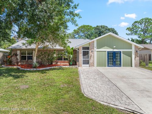 915 Kenmore St Nw, PALM BAY, FL, 32907-7830 | Card Image