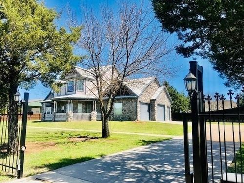 496 Brandon Way, Pottsboro, TX, 75076-3602 | Card Image