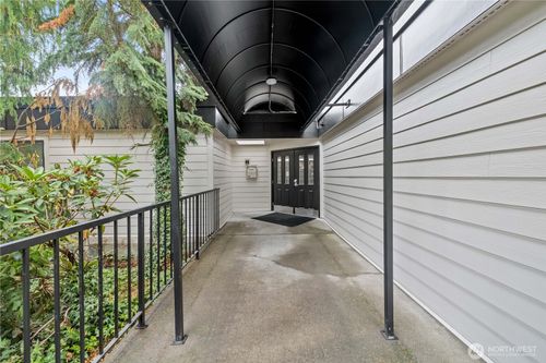 apt-a36-15255 Sunwood Blvd, Tukwila, WA, 98188-7713 | Card Image