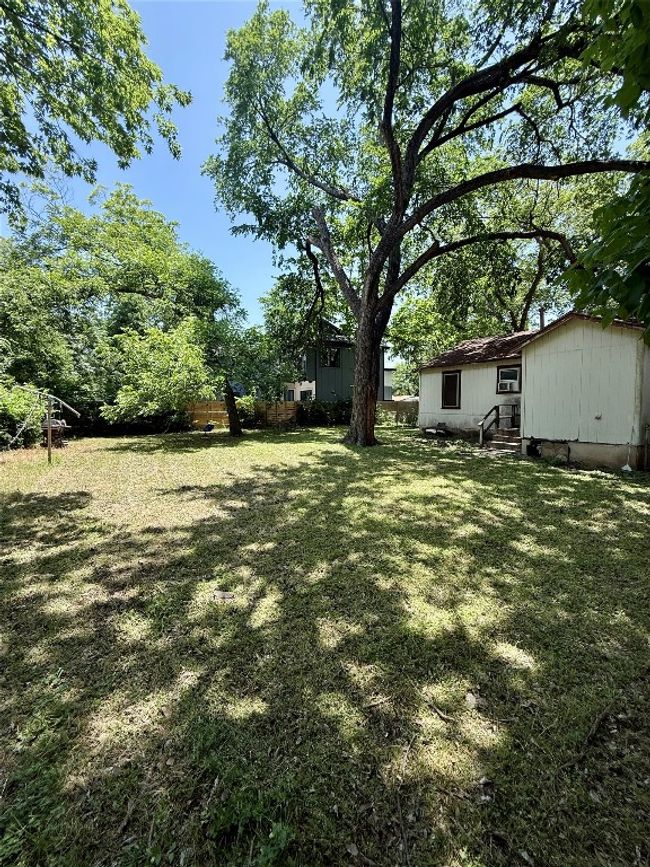 3310 Goodwin Ave, House other with 3 bedrooms, 1 bathrooms and 2 parking in Austin TX | Image 6