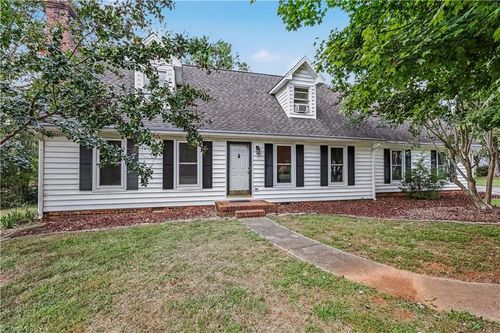 260 Overlook Dr, Advance, NC, 27006-7625 | Card Image