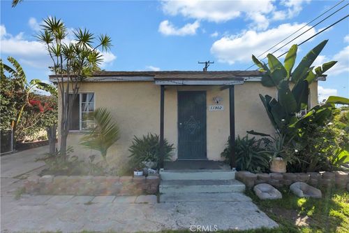 11902 167th St, Artesia, CA, 90701-1820 | Card Image