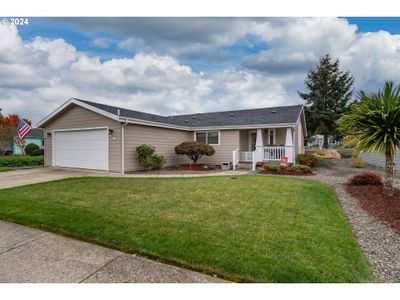 357 Jacob Hale Way, House other with 3 bedrooms, 2 bathrooms and 2 parking in Roseburg OR | Image 1