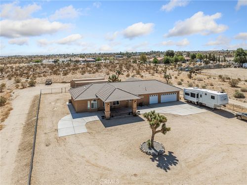 11823 Wintergreen Rd, Pinon Hills, CA, 92372 | Card Image