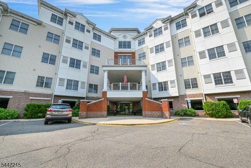 213-189 Forest Ave, Paramus, NJ, 07652-5352 | Card Image