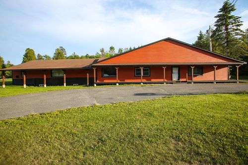 137 Mohawk Trl, Florida, MA, 01247-9646 | Card Image