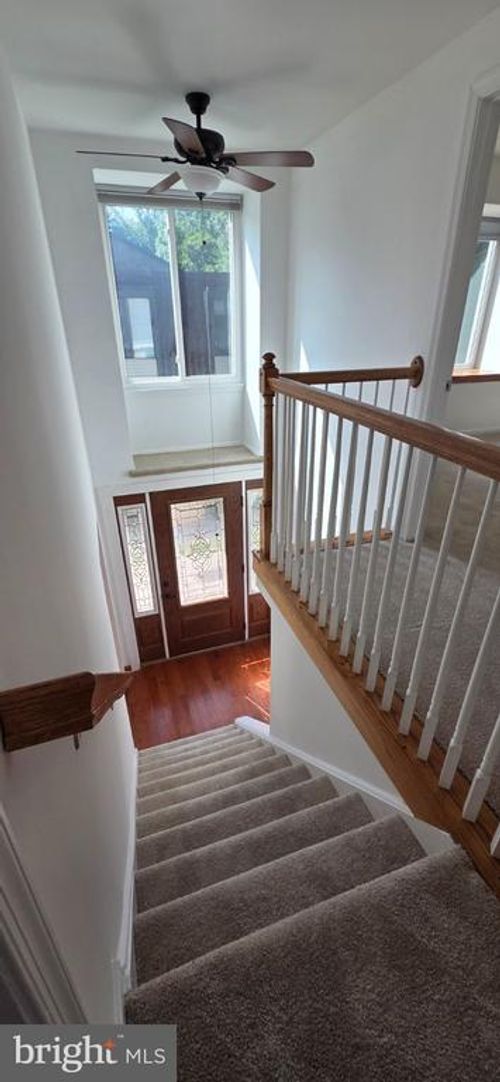 6022 Forrest Hollow Ln, SPRINGFIELD, VA, 22152-1417 | Card Image