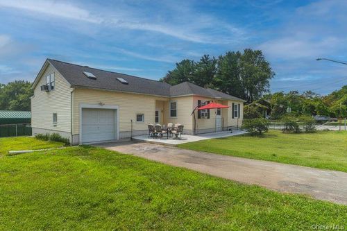 50 Holland Ave, Pine Bush, NY, 12566-7000 | Card Image