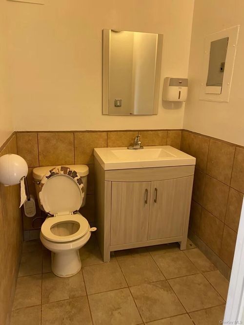 ste-2f-36-22 Union St, Flushing, NY, 11354-6522 | Card Image