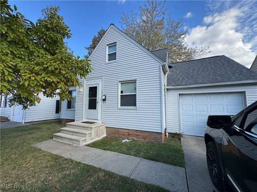 795 E 260th St, Euclid, OH, 44132-2332 | Card Image