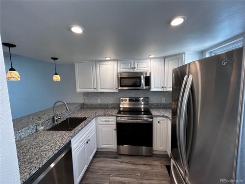 e-7250 Devinney Ct, Arvada, CO, 80005-5608 | Card Image