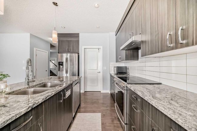 252 Nolanhurst Crescent Nw, Home with 5 bedrooms, 3 bathrooms and 4 parking in Calgary AB | Image 6