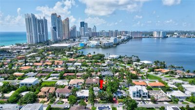 312 189th St, House other with 3 bedrooms, 2 bathrooms and null parking in Sunny Isles Beach FL | Image 1