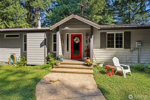 54611 278th Ave E, Ashford, WA, 98304-5504 | Card Image