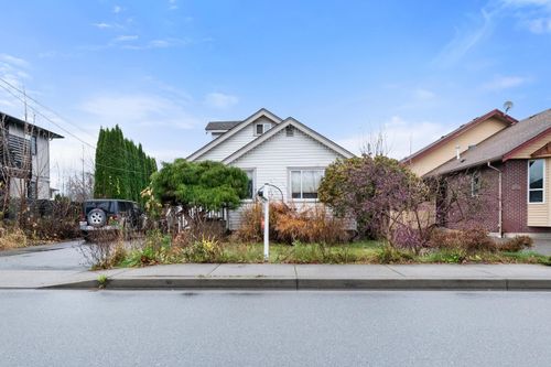 1883 Agassiz Ave, Agassiz, BC, V0M1A3 | Card Image