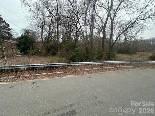 2711 Celia Ave, Charlotte, NC, 28216-4560 | Card Image